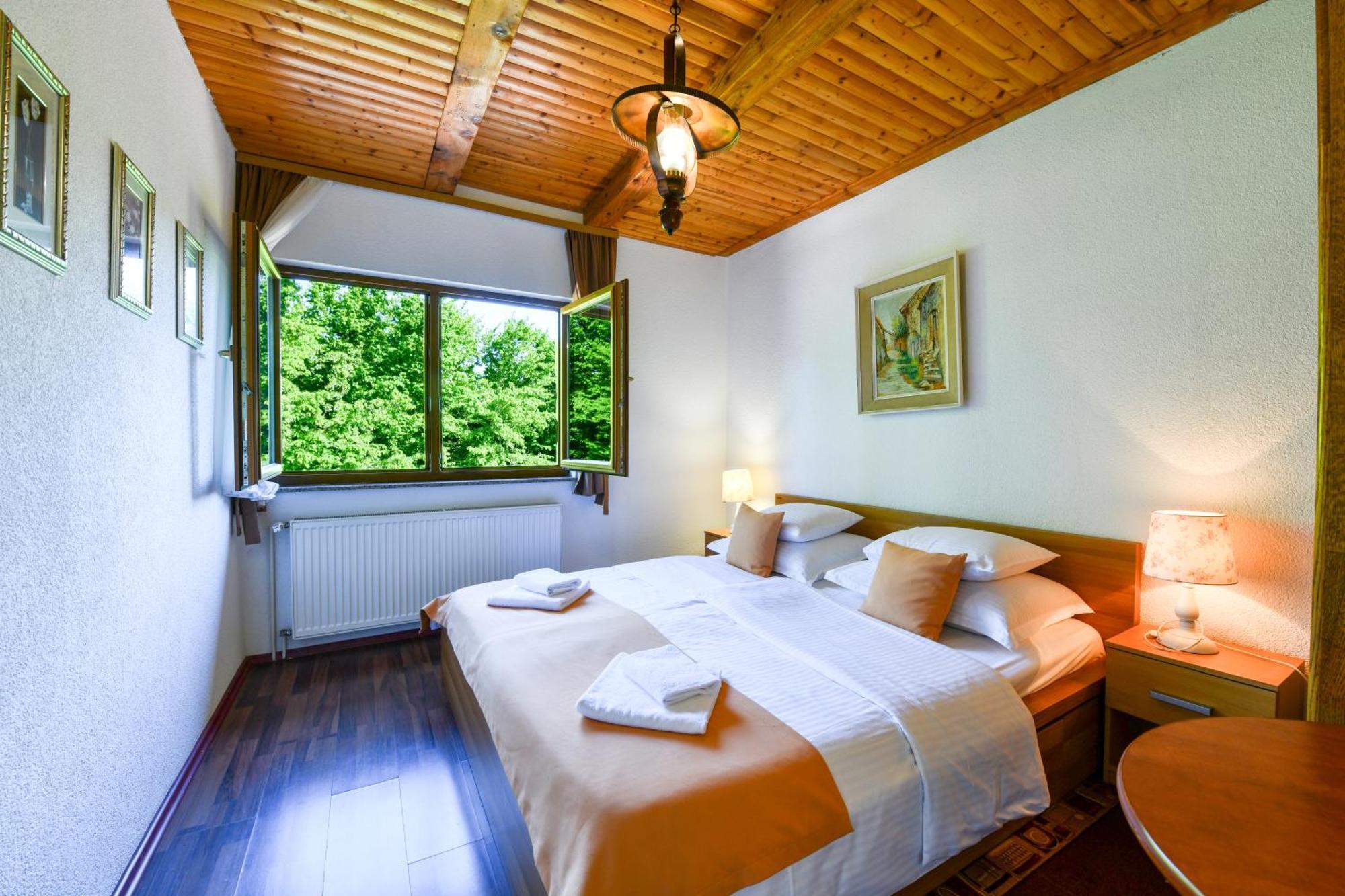 Apartments Bramado Seliste Dreznicko Luaran gambar